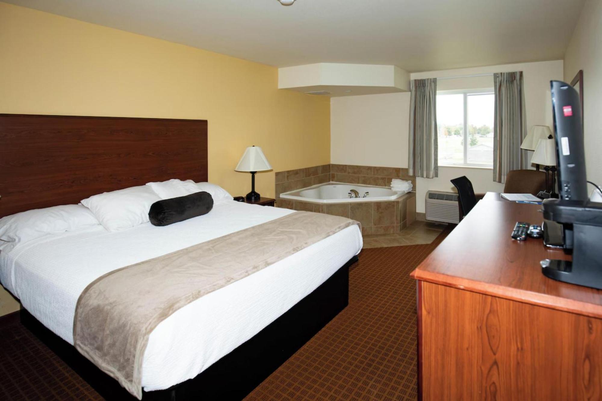 Park View Inn & Suites Hoisington Near Great Bend Dış mekan fotoğraf