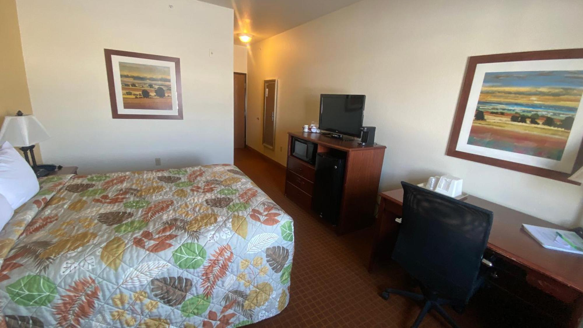Park View Inn & Suites Hoisington Near Great Bend Dış mekan fotoğraf